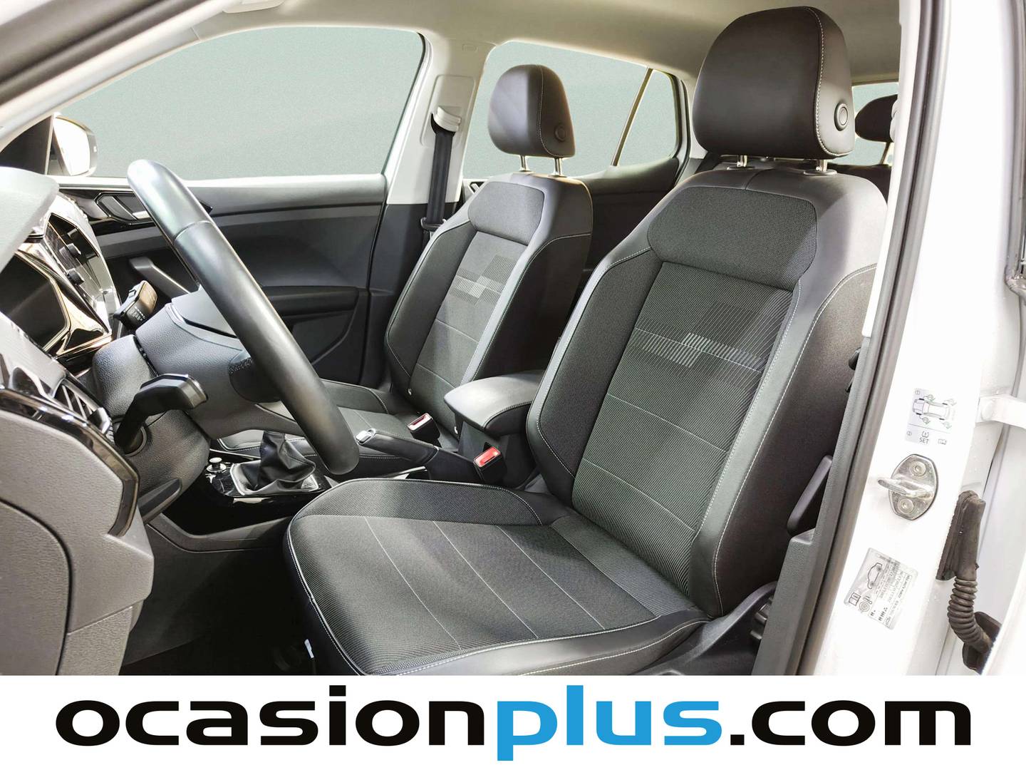 Volkswagen T-Cross Volkswagen T-Cross Sport 1.0 TSI Pack R-line (110 CV) de ocasión