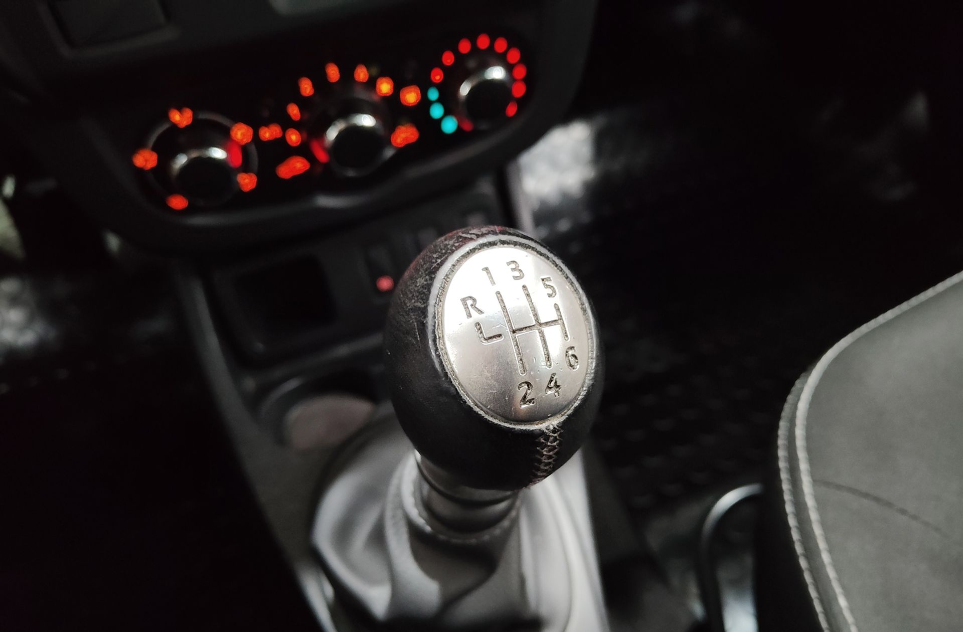 Dacia Duster Laureate TCe - foto 5