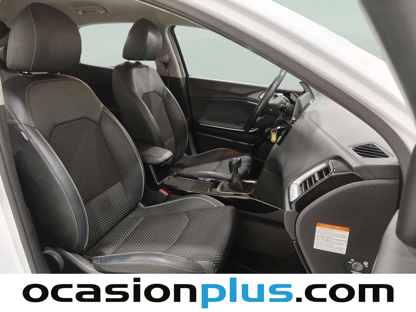 Foto KIA XCeed Kia XCeed 1.5 MHEV iMT Tech (160 CV)