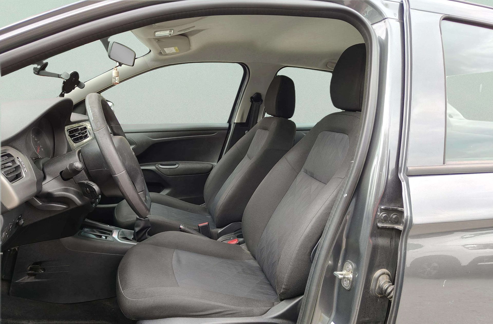 Citroën C-Elysée HDi 90 Seduction - foto 8