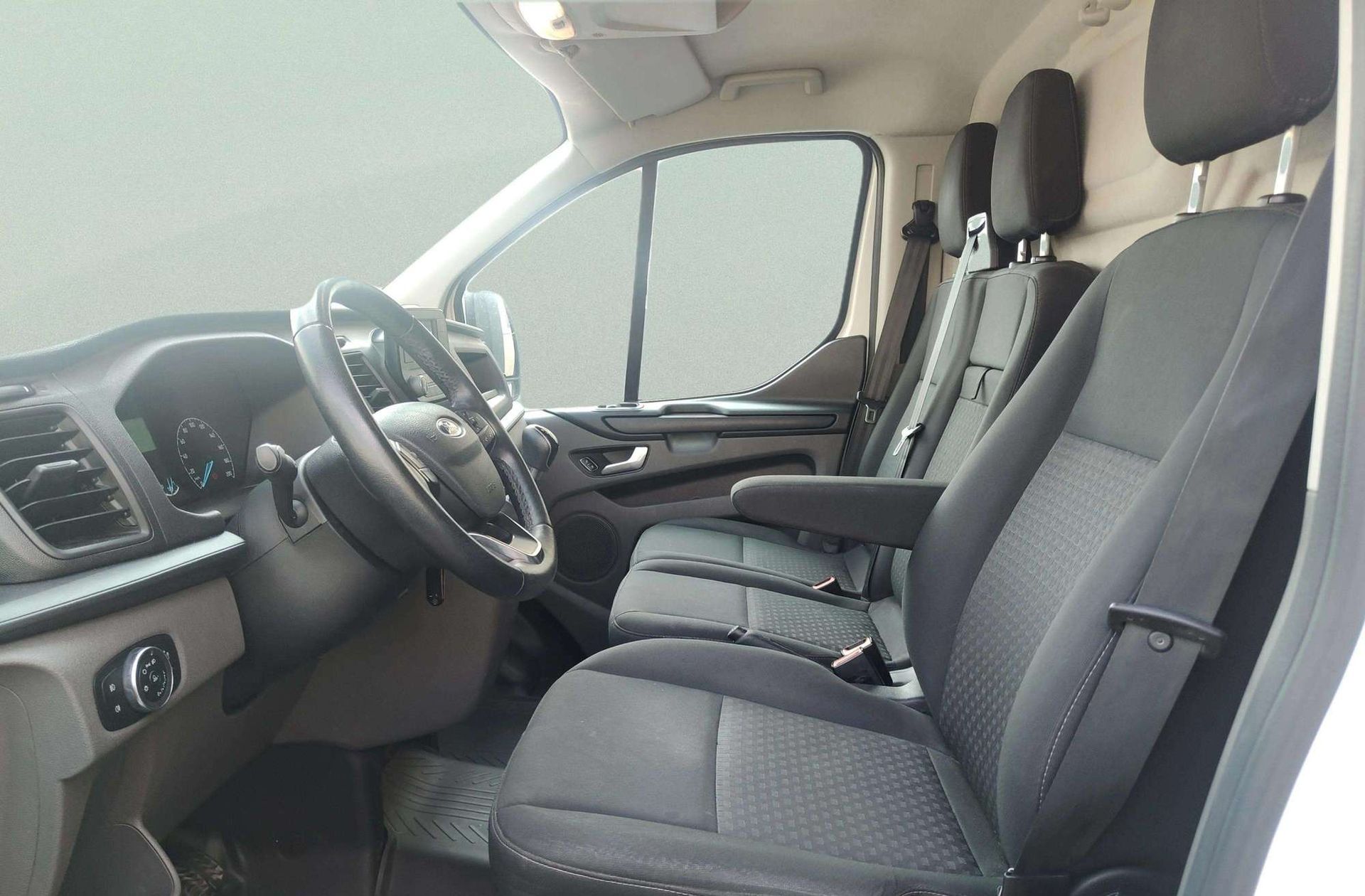 Ford Transit Custom Furgon 2.0 TDCi 280 L1 Trend - foto 9