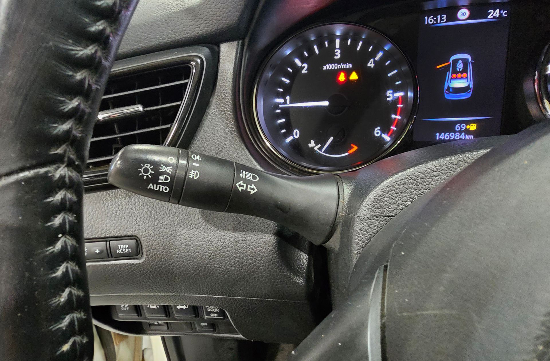 Nissan X-Trail 1.6 dCi N-Connecta - foto 25