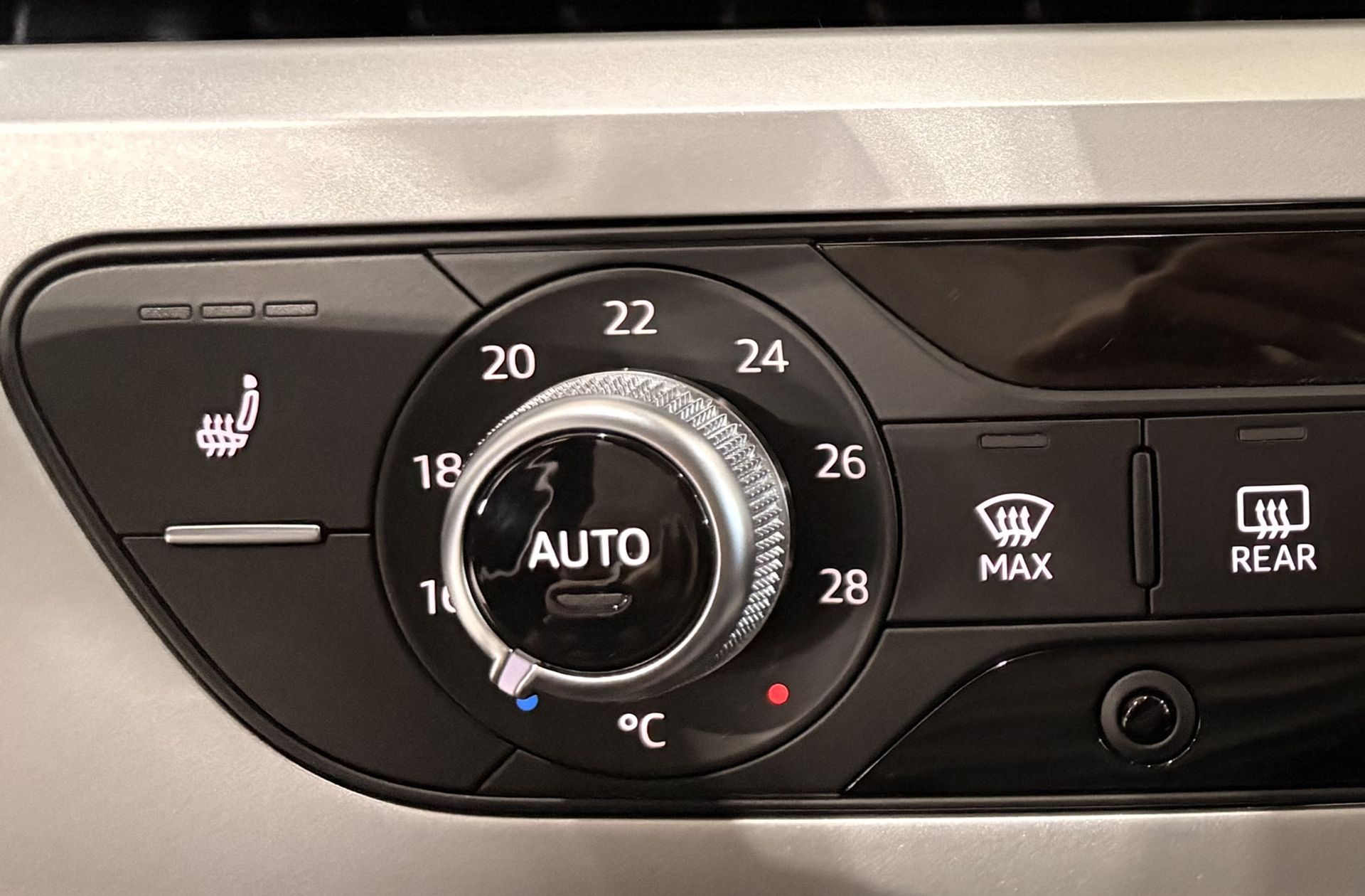 Audi A4 Avant 2.0 TDI quattro S tronic - foto 7