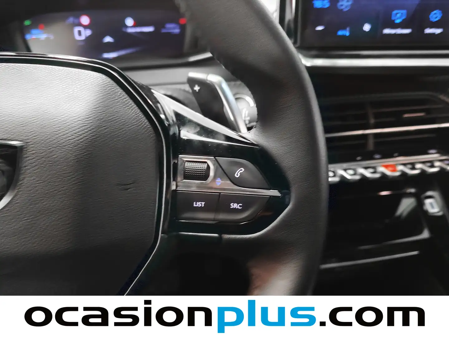 Foto Peugeot 2008 Peugeot 2008 Allure Hybrid eDCS6 (145 CV)