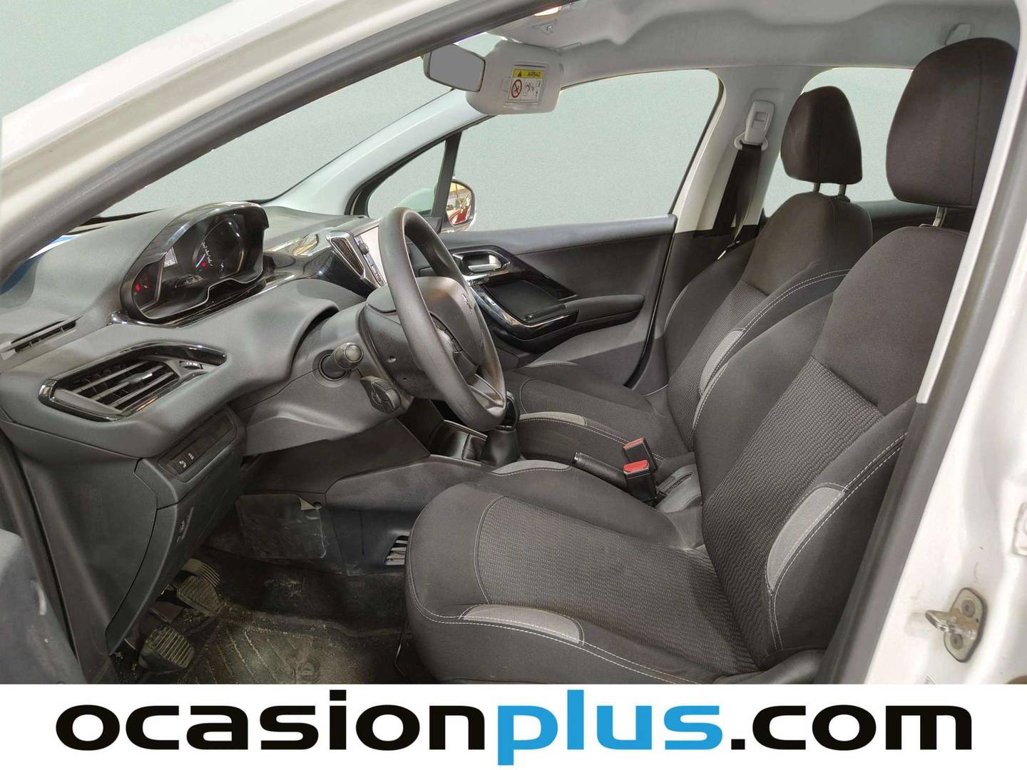 Foto asientos delanteros Peugeot 208 Peugeot 208 1.2 PureTech Active (82 CV)