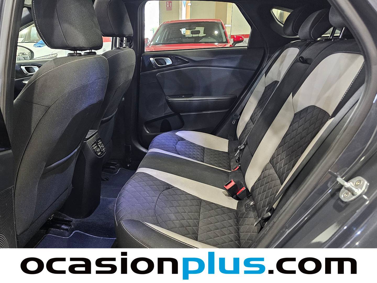 Foto asientos traseros KIA ProCeed KIA ProCeed 1.4 T-GDI GT Line (140 CV)