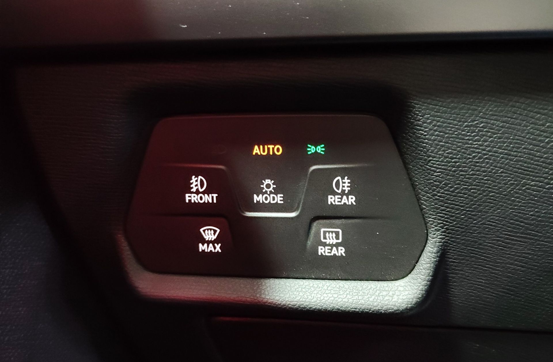 Cupra León 1.5 TSI e-Hybrid DSG - foto 18