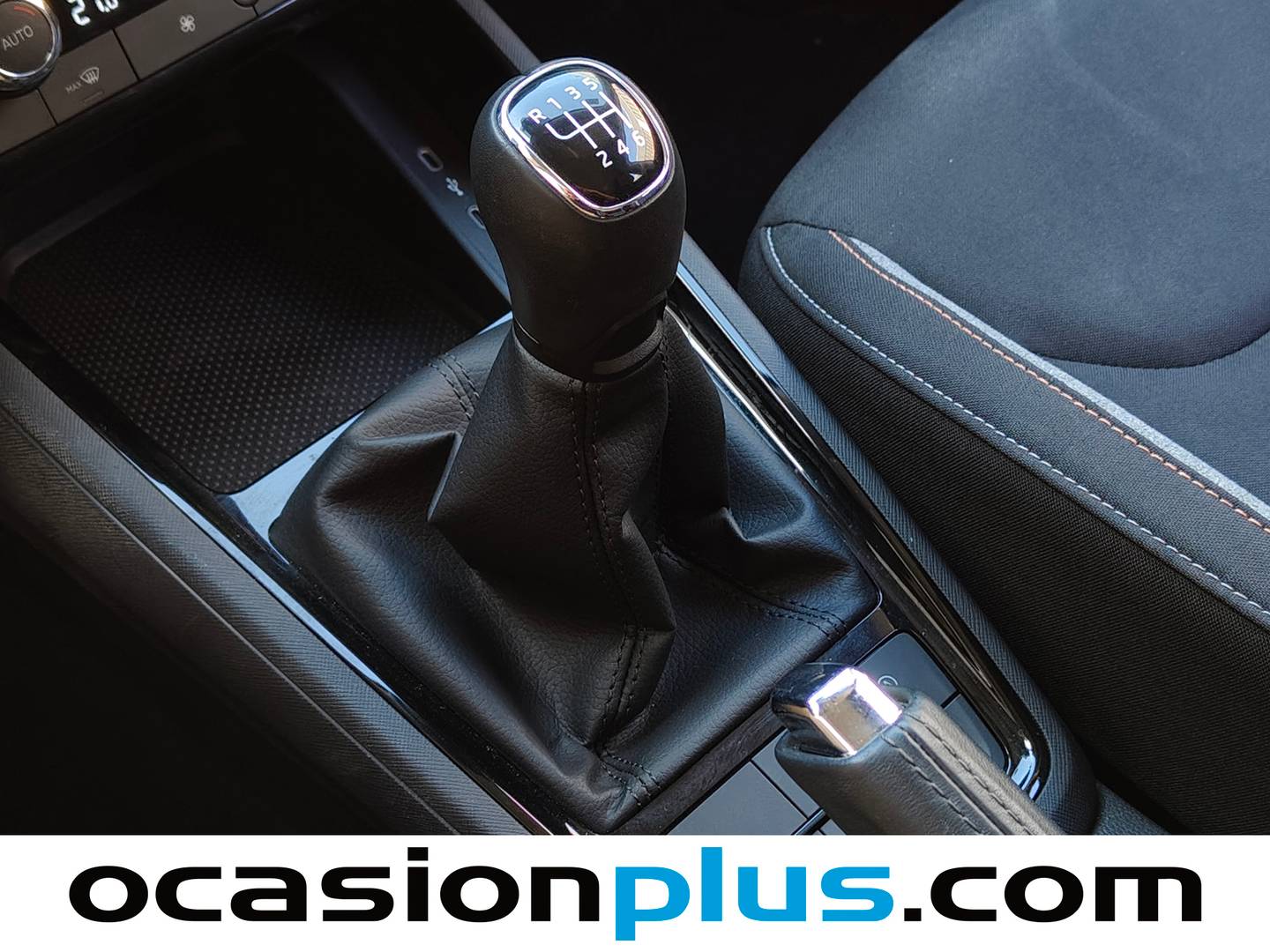 Skoda Kamiq Skoda Kamiq 1.0 TSI Selection (115 CV) de segunda mano