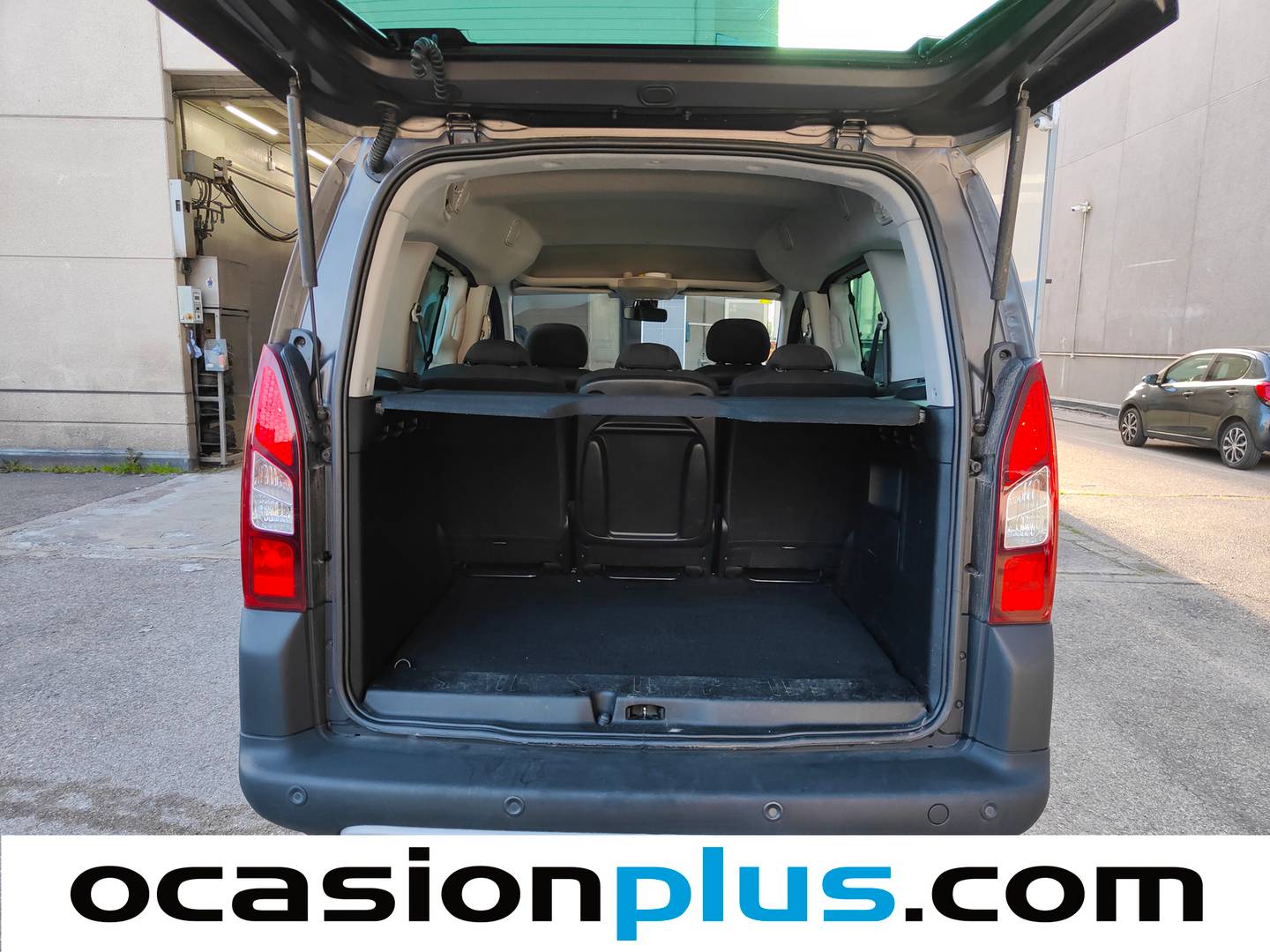 Fotos maletero Citroën Berlingo Citroen Berlingo Combi BlueHDi 100 Multispace 20 Aniversario (100 CV)