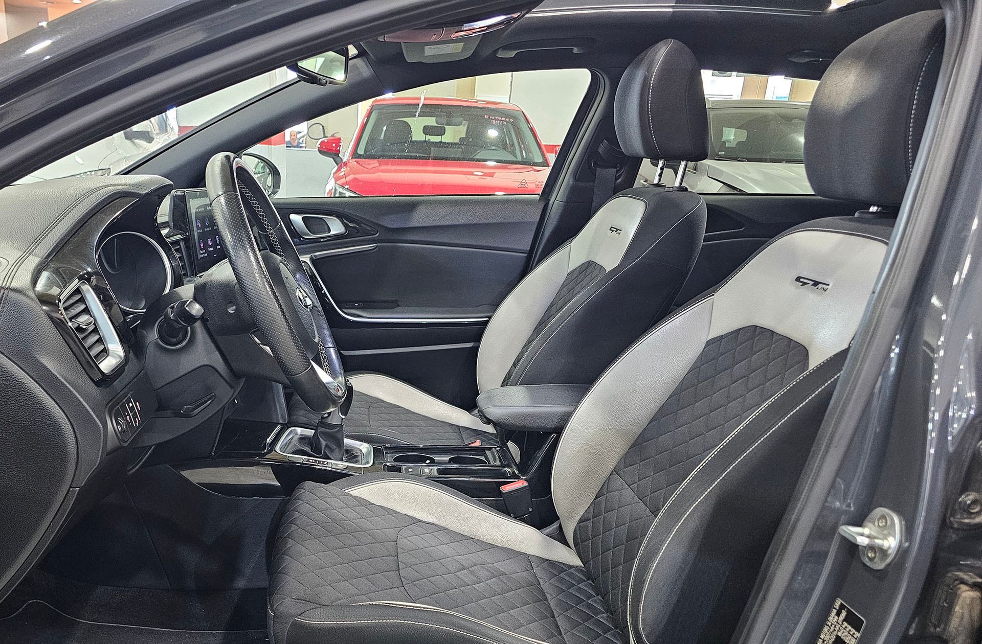 Kia ProCeed 1.4 T-GDi GT Line - foto 13