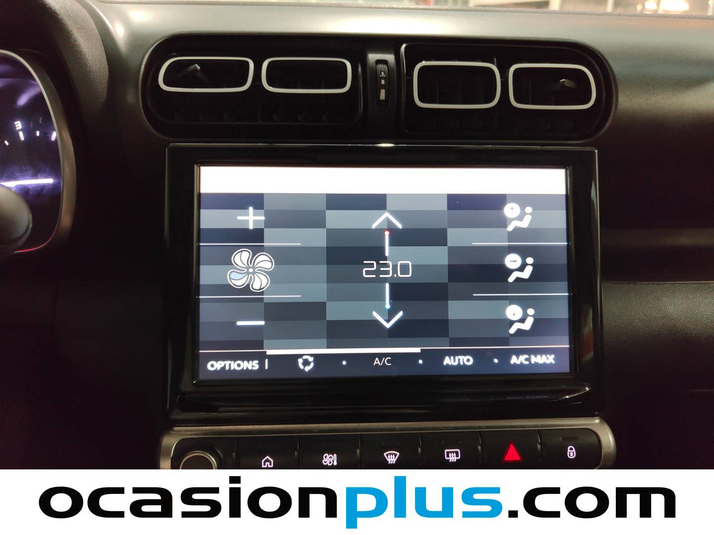 Foto Citroën C3 Aircross Citroen C3 Aircross PureTech 130 Shine Pack EAT6 (131 CV)