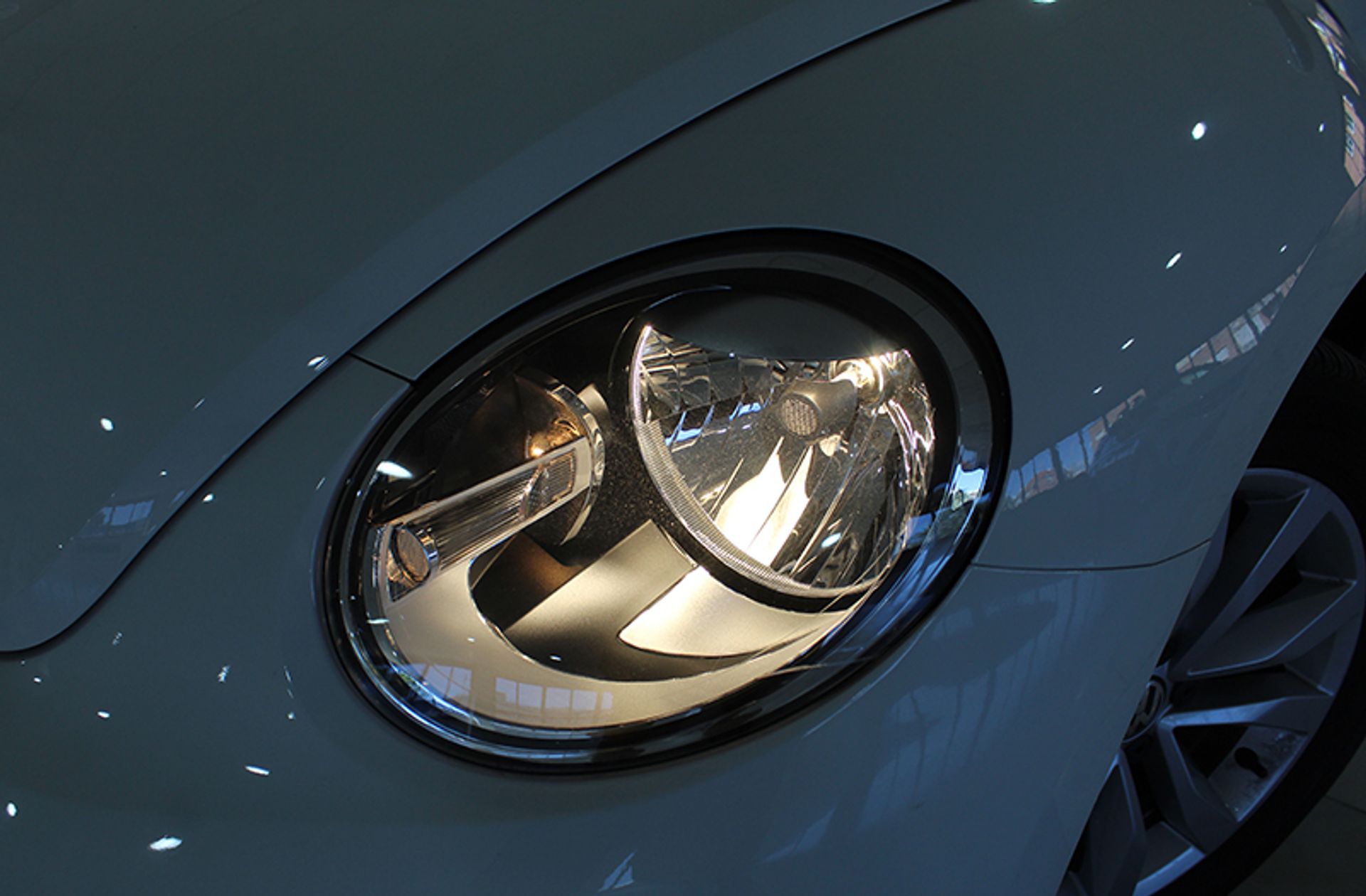 Volkswagen Beetle 1.6 TDI Design - foto 14