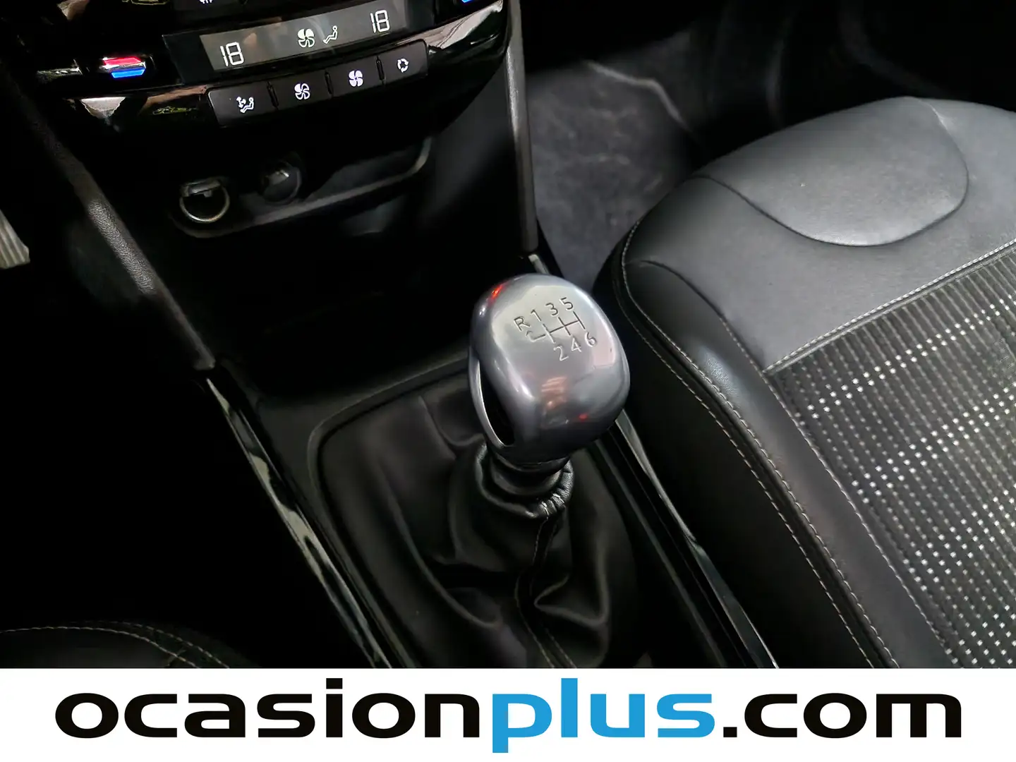 Foto Peugeot 2008 Peugeot 2008 PureTech 130 S&S Allure (130 CV)