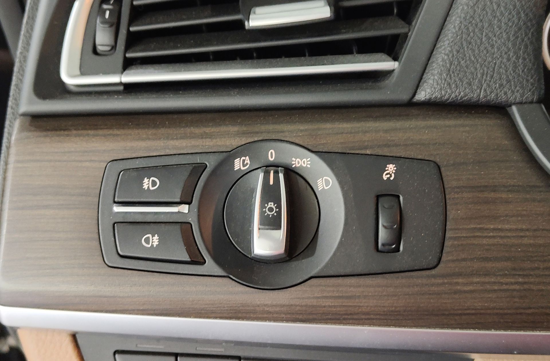 BMW Serie 7 750Li - foto 26