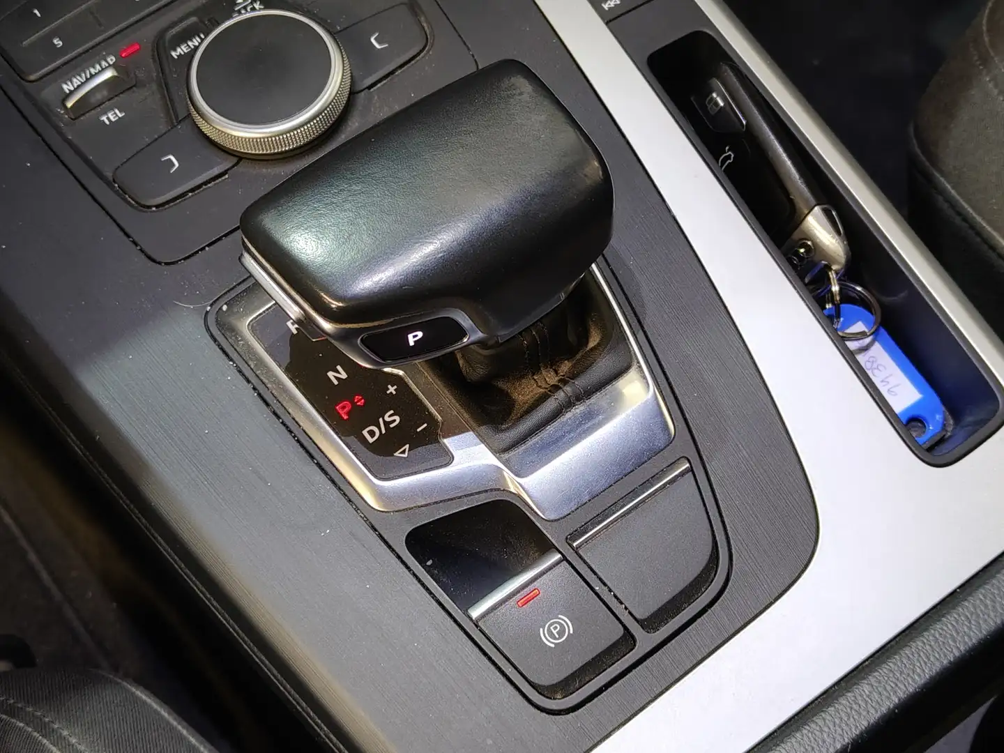 Foto Audi Q5 Audi Q5 Advanced 2.0 TDI quattro (163 CV) S tronic