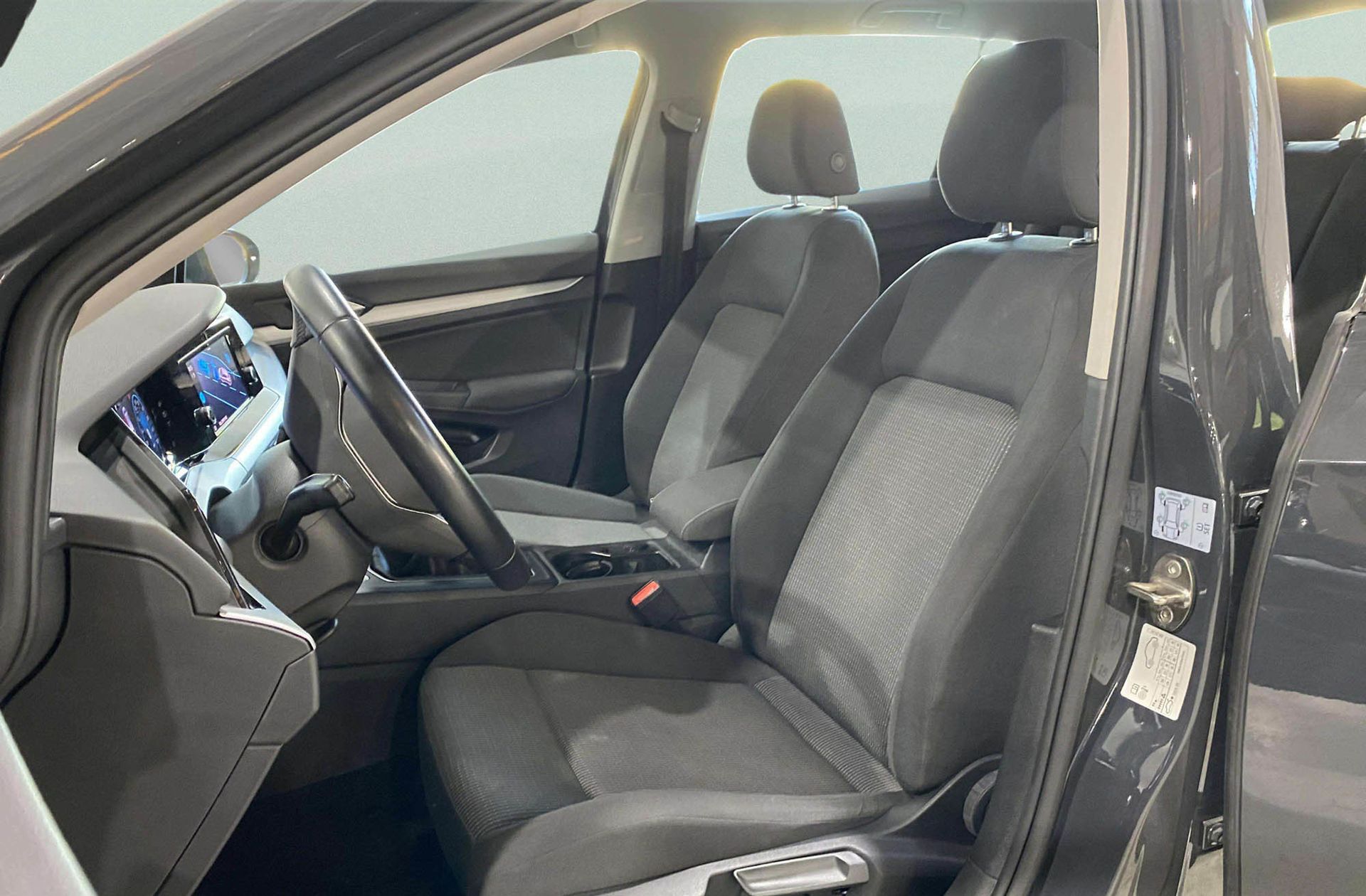 Volkswagen Golf 2.0 TDI - foto 8