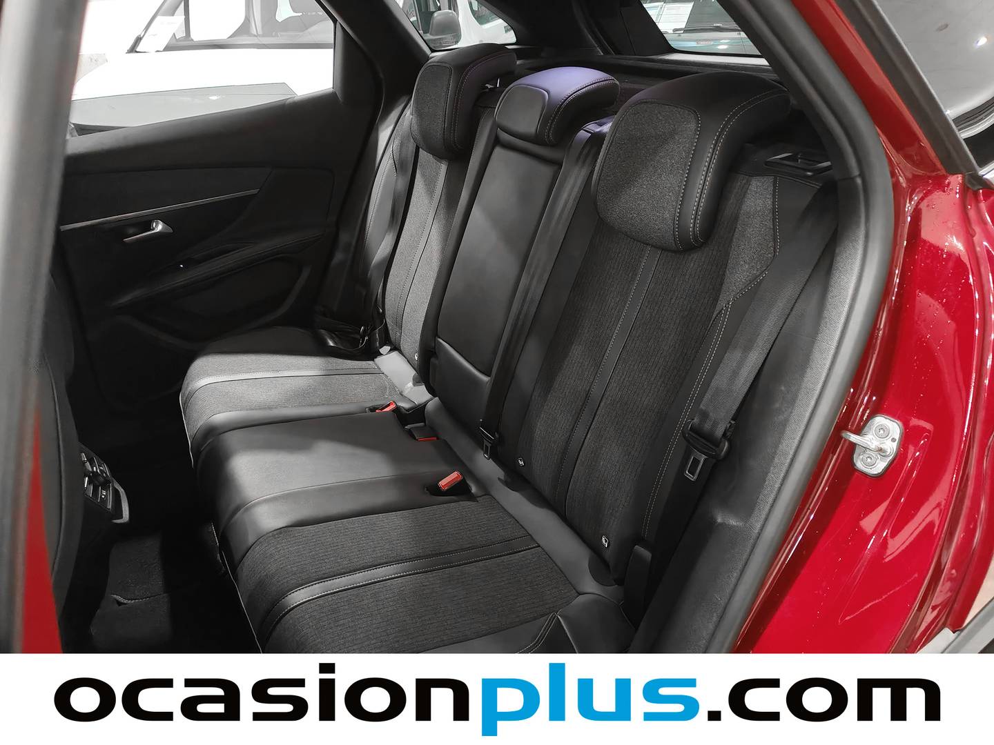 Foto Peugeot 3008 Peugeot 3008 BlueHDI 130 S&S GT Line EAT8 96 kW (130 CV)