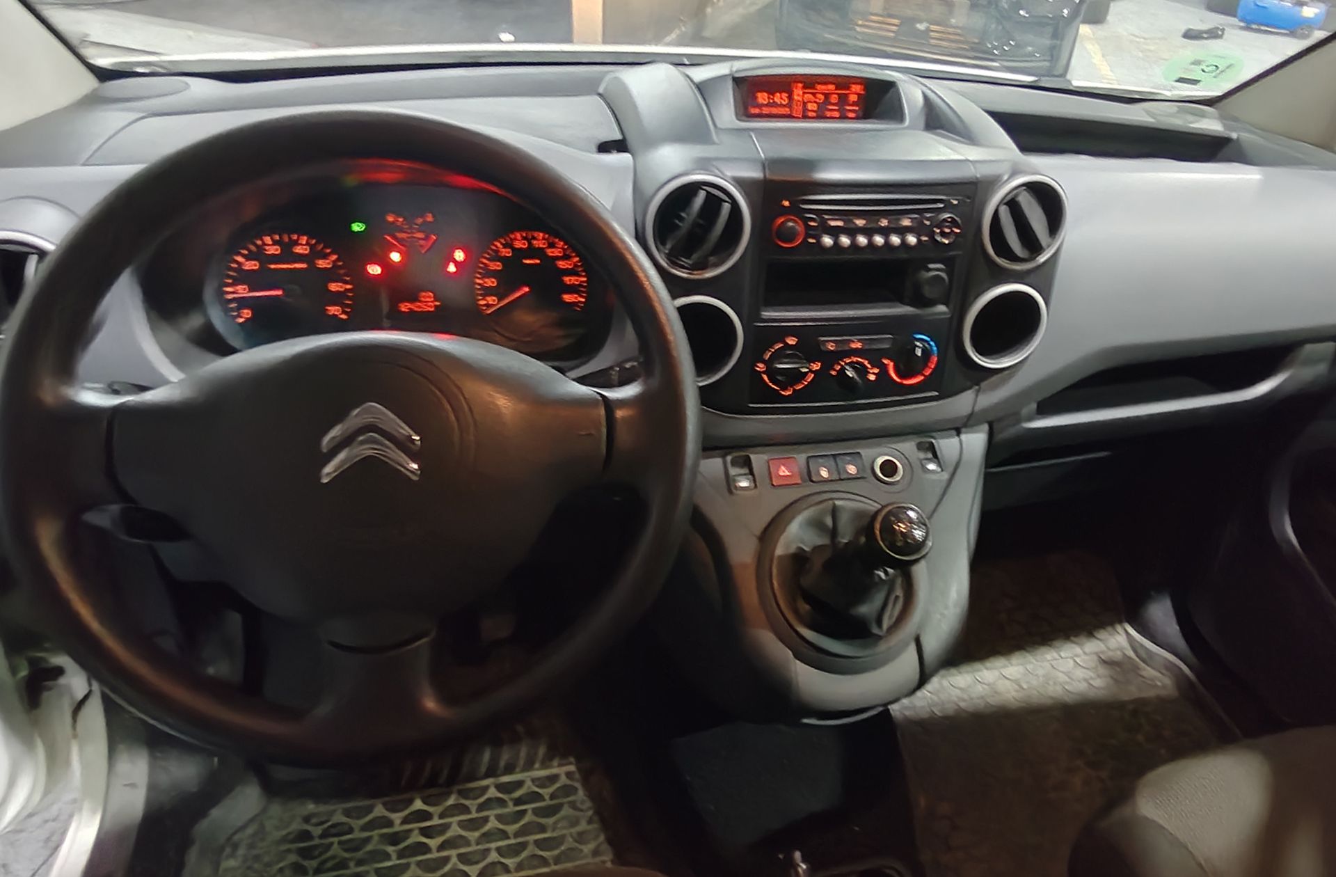 Citroën Berlingo Furgon BlueHDi 100 Club - foto 6