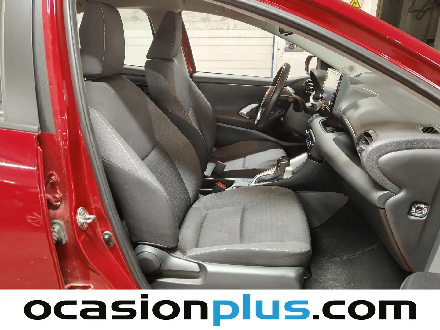 Foto Toyota Yaris Toyota Yaris 120H Business Plus (116 CV)