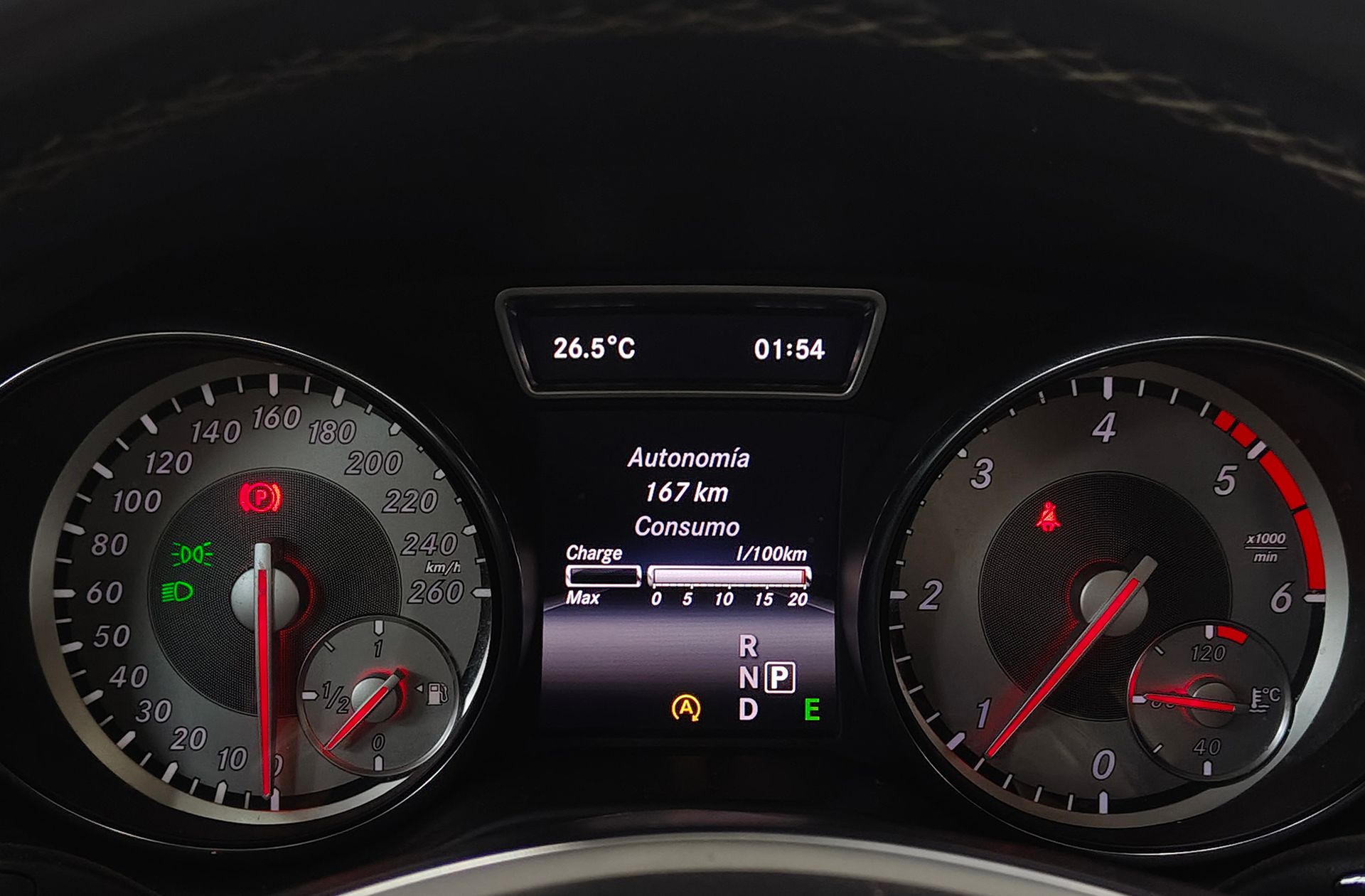 Mercedes-Benz GLA 200 CDI Style - foto 25