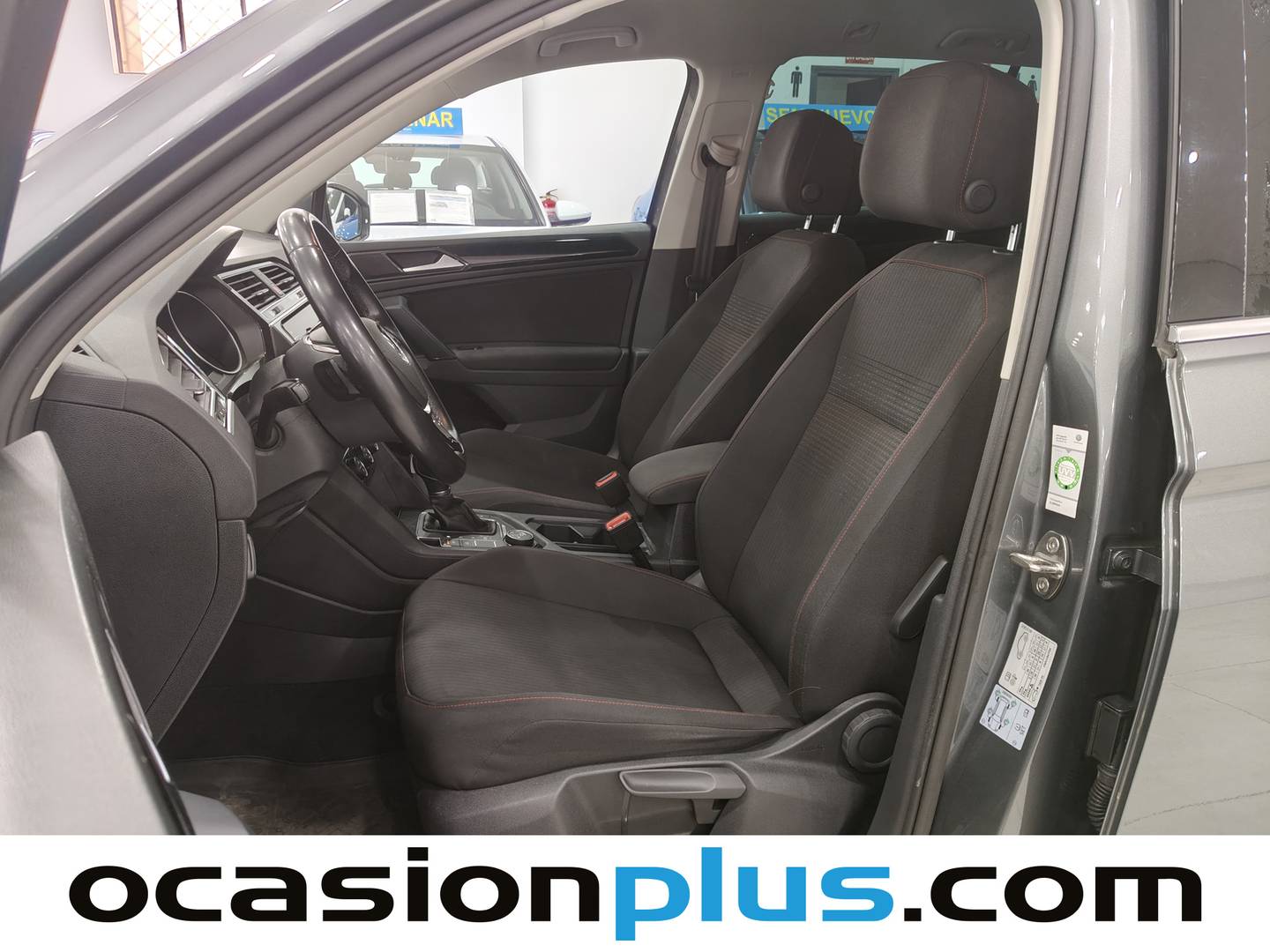 Foto asientos delanteros Volkswagen Tiguan Volkswagen Tiguan Sport 2.0 TDI 4Motion (190 CV) DSG Pack R-Line