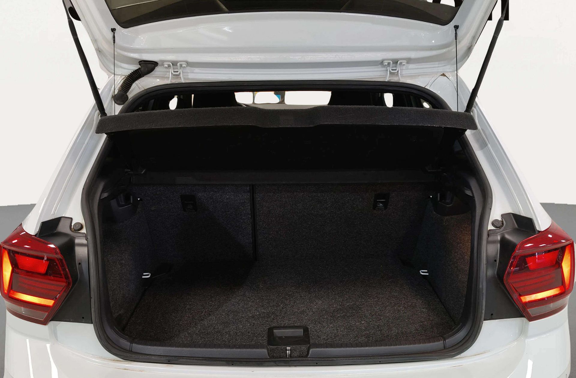 Volkswagen Polo R-Line 1.0 TSI DSG - foto 17