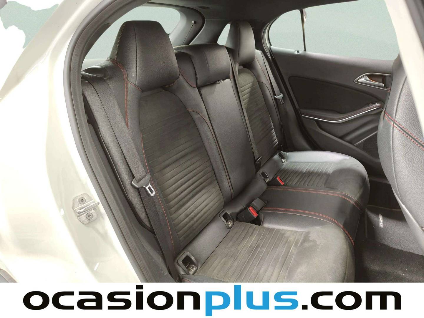 Foto Mercedes GLA Mercedes-Benz GLA GLA 200 Pack AMG (156 CV)