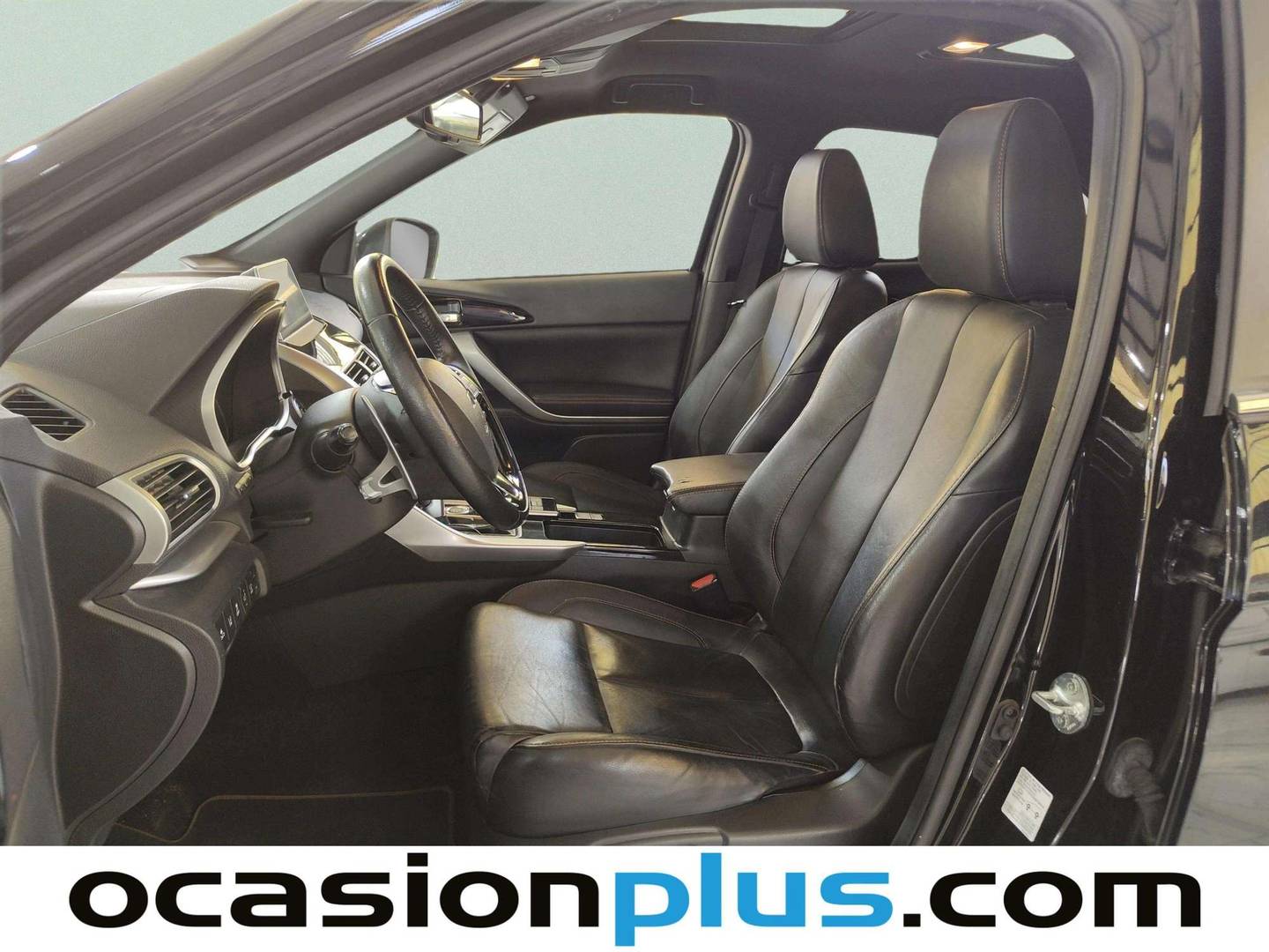 Foto asientos delanteros Mitsubishi Eclipse Cross Mitsubishi Eclipse Cross 150T Kaiteki 4WD CVT (163 CV)