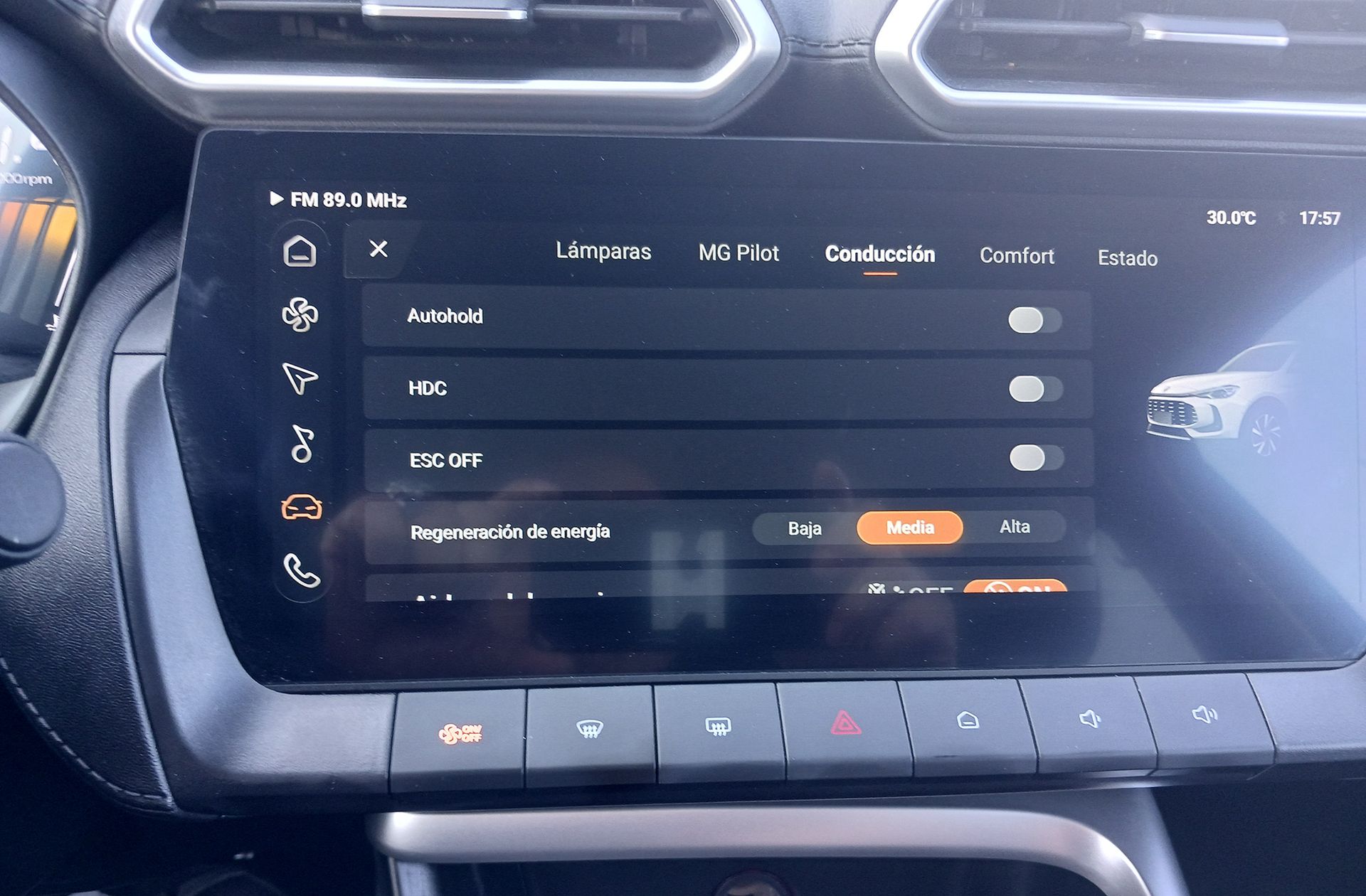 MG ZS 1.5 Hybrid+ Luxury - foto 28