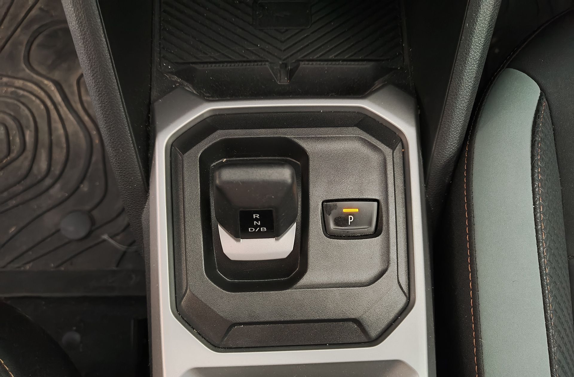 Dacia Duster Extreme Hybrid - foto 33