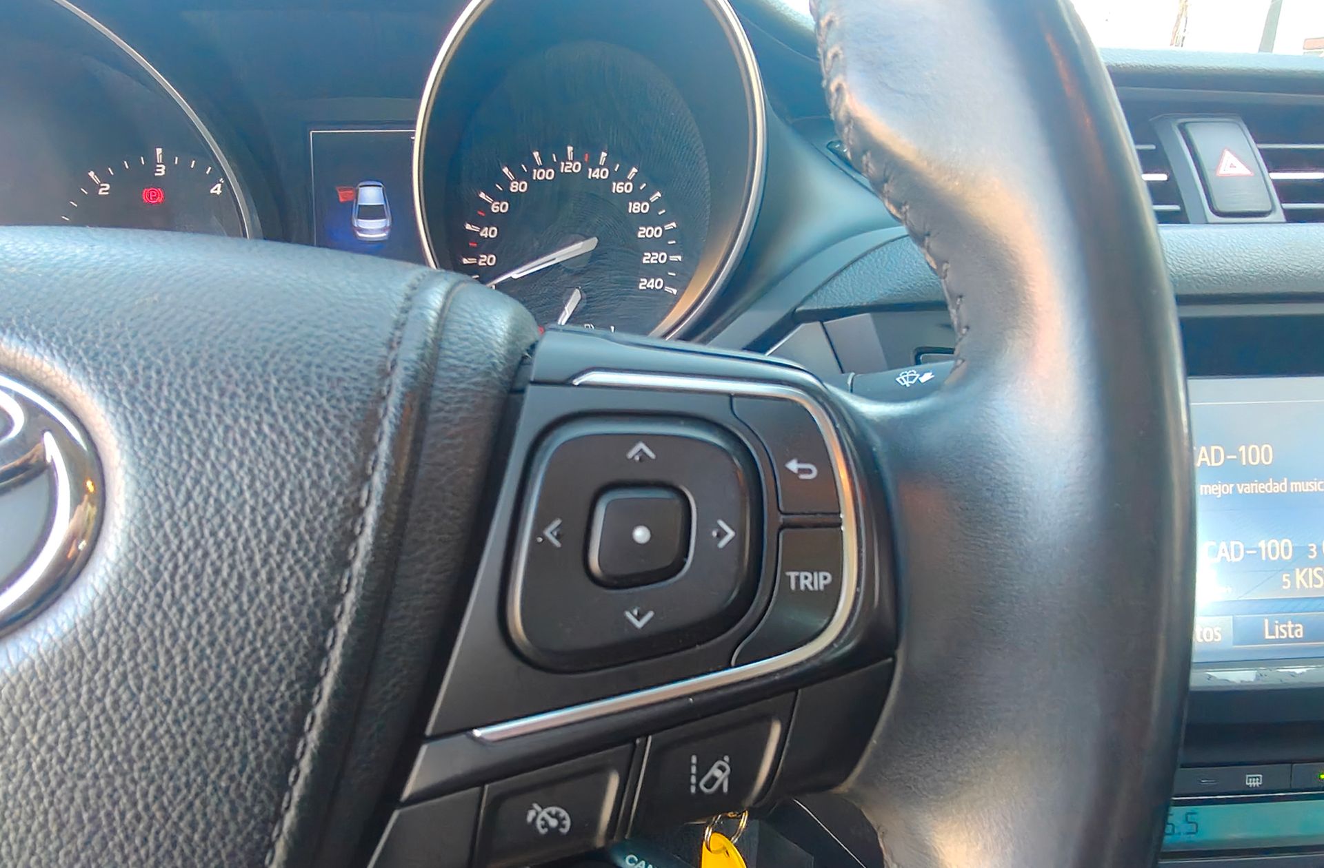 Toyota Avensis 150D Advance - foto 19