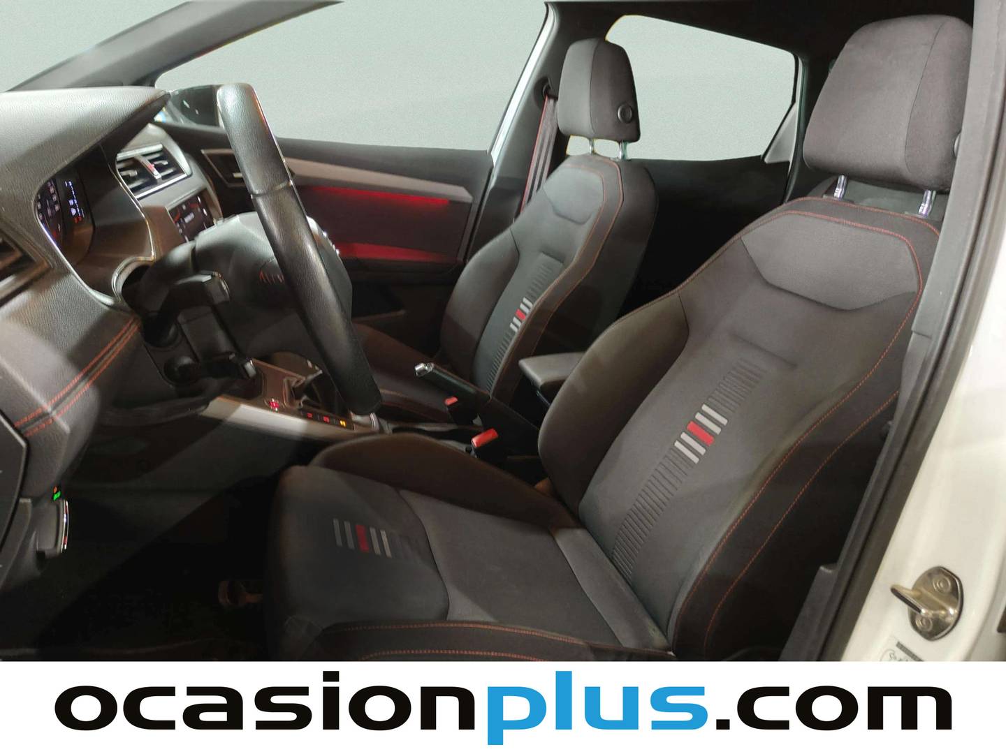 Foto asientos delanteros Seat Arona Seat Arona 1.5 TSI FR (150 CV)