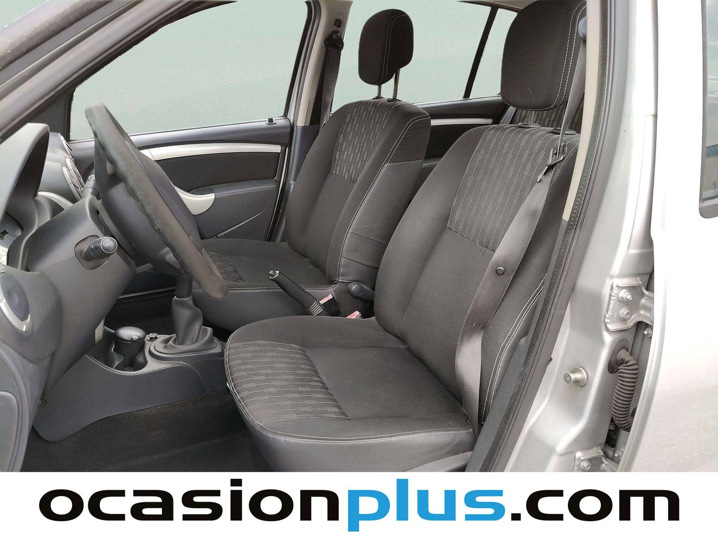 Foto asientos delanteros Dacia Sandero Dacia Sandero Laureate 1.2 (75 CV)