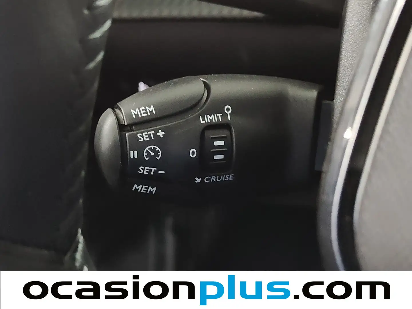 Foto Peugeot 208 Peugeot 208 PureTech 100 Allure  (100 CV)