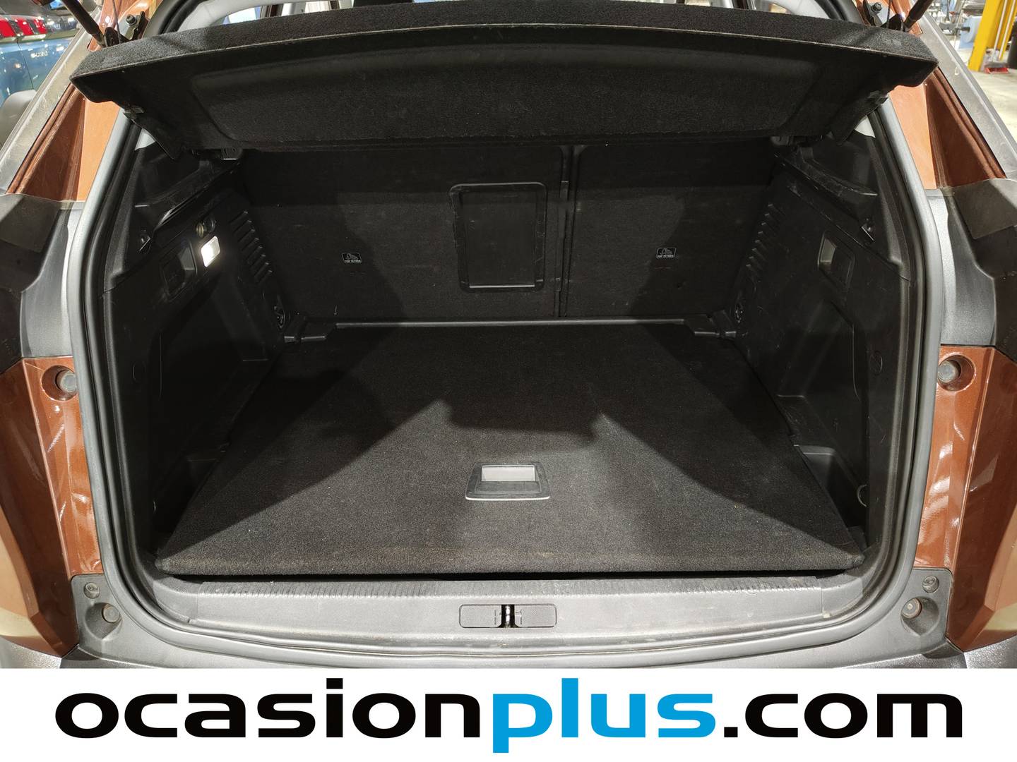 Foto Peugeot 3008 Peugeot 3008 BlueHDI 120 S&S Allure (120 CV)