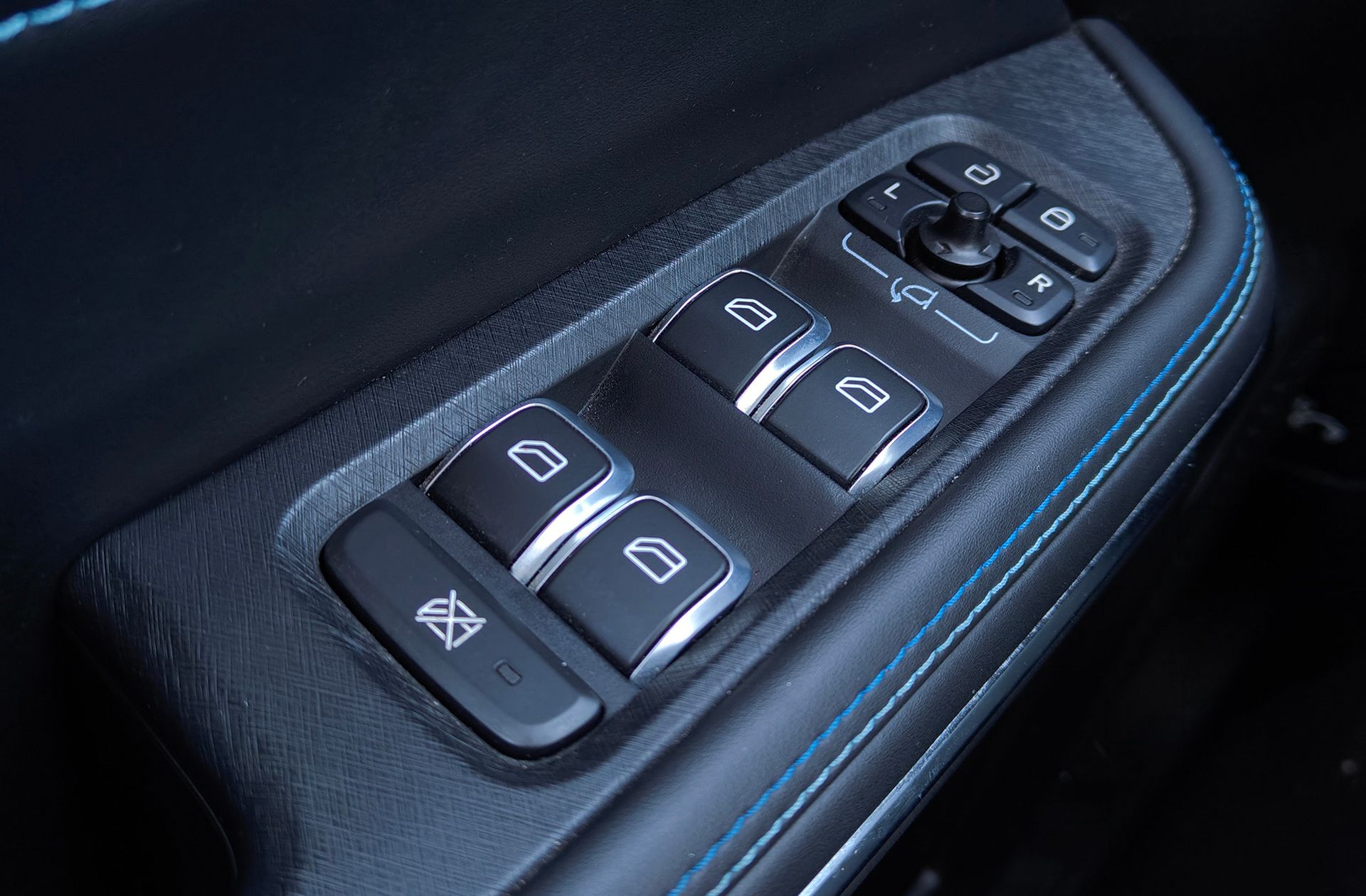 Lynk & Co 01 1.5 PHEV - foto 45
