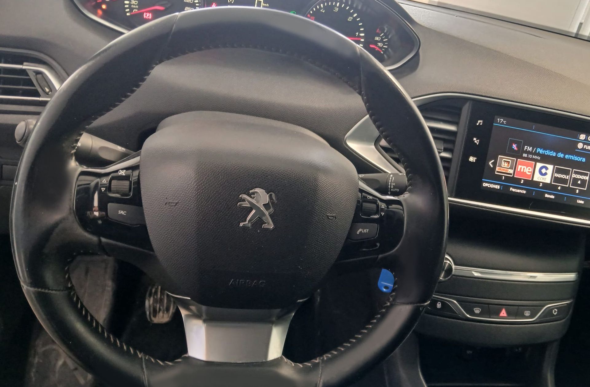 Peugeot 308 BlueHDi 130 Style - foto 18