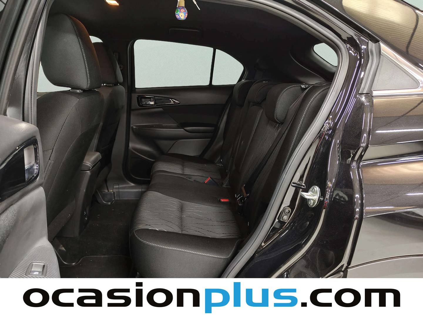 Foto asientos traseros Mitsubishi Eclipse Cross Mitsubishi Eclipse Cross 150T Motion 2WD (163 CV)