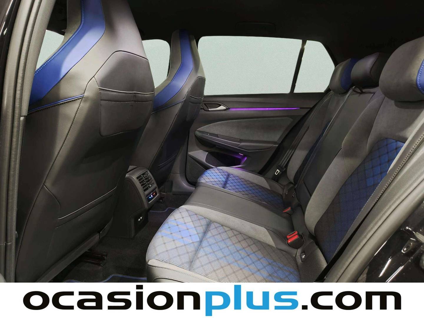 Foto asientos traseros Volkswagen Golf Volkswagen Golf R 2.0 TSI 4Motion (320 CV) DSG