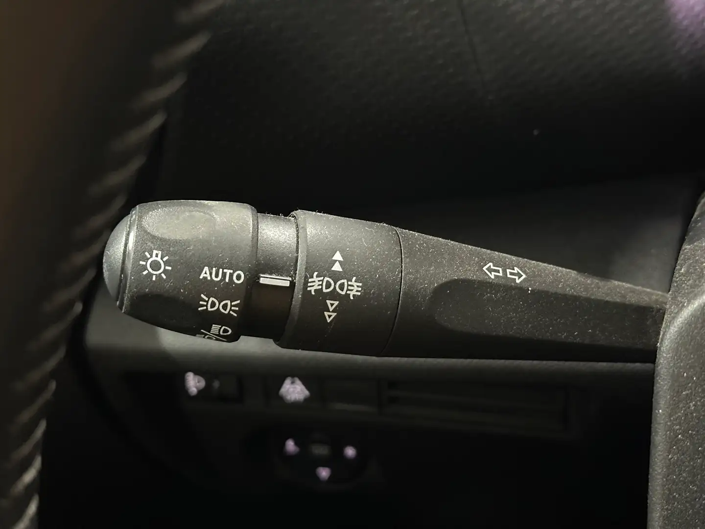 Foto Citroën C4 Citroen C4 BlueHDi 130 S&S Feel Pack EAT8 (130 CV)