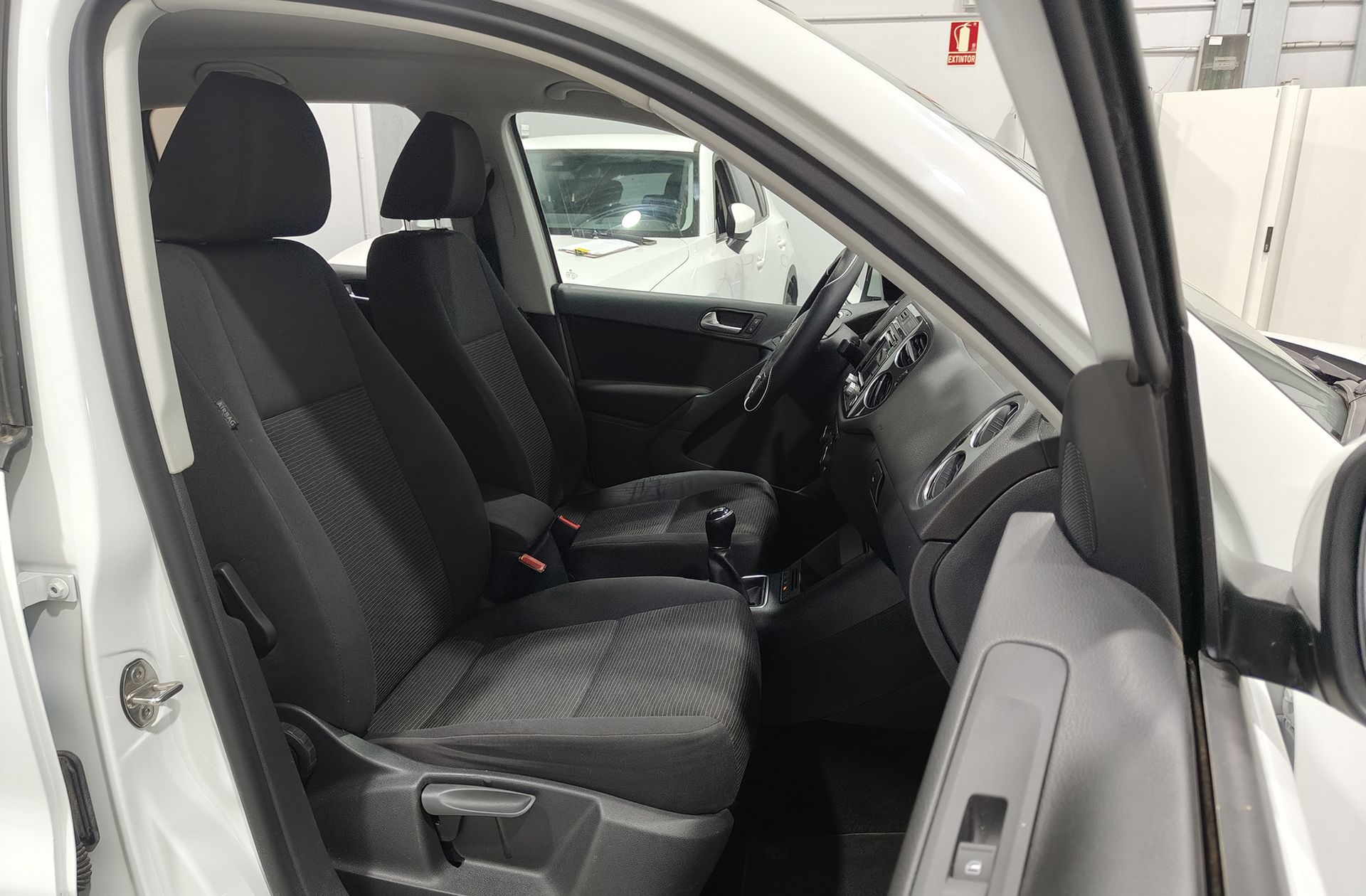 Volkswagen Tiguan T1 2.0 TDI BMT - foto 16