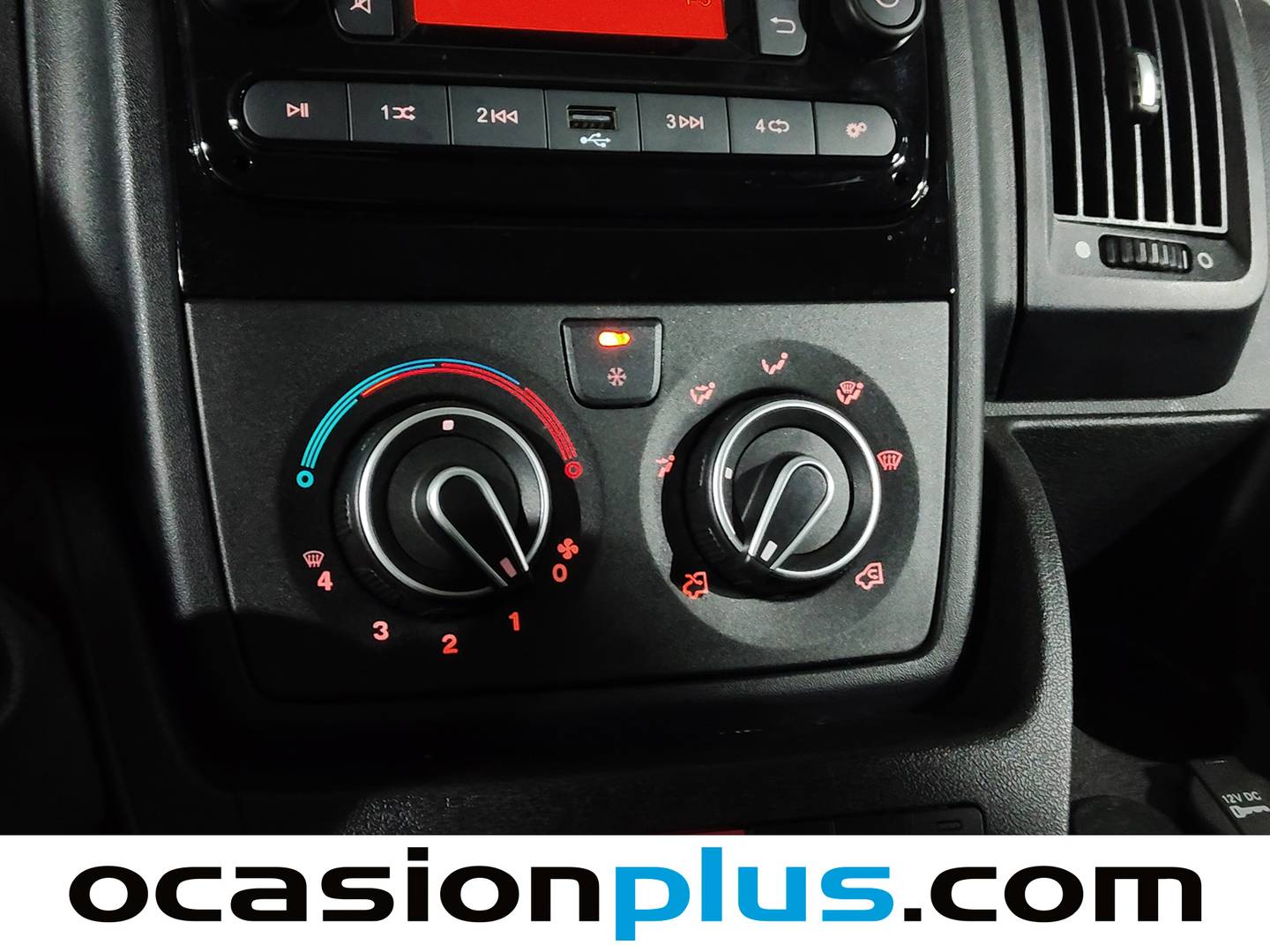 Extras del Citroën Jumper Citroën Jumper Furgon BlueHDi 140 33 L2H2 (140 CV)