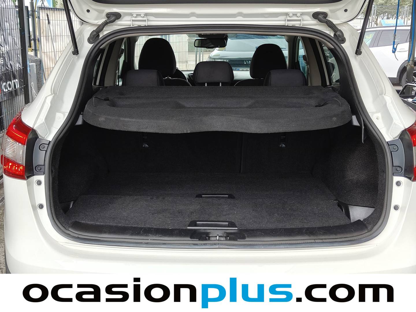 Foto Nissan QASHQAI Nissan Qashqai 1.2 DIG-T N-Connecta 4x2 XTronic (115 CV)