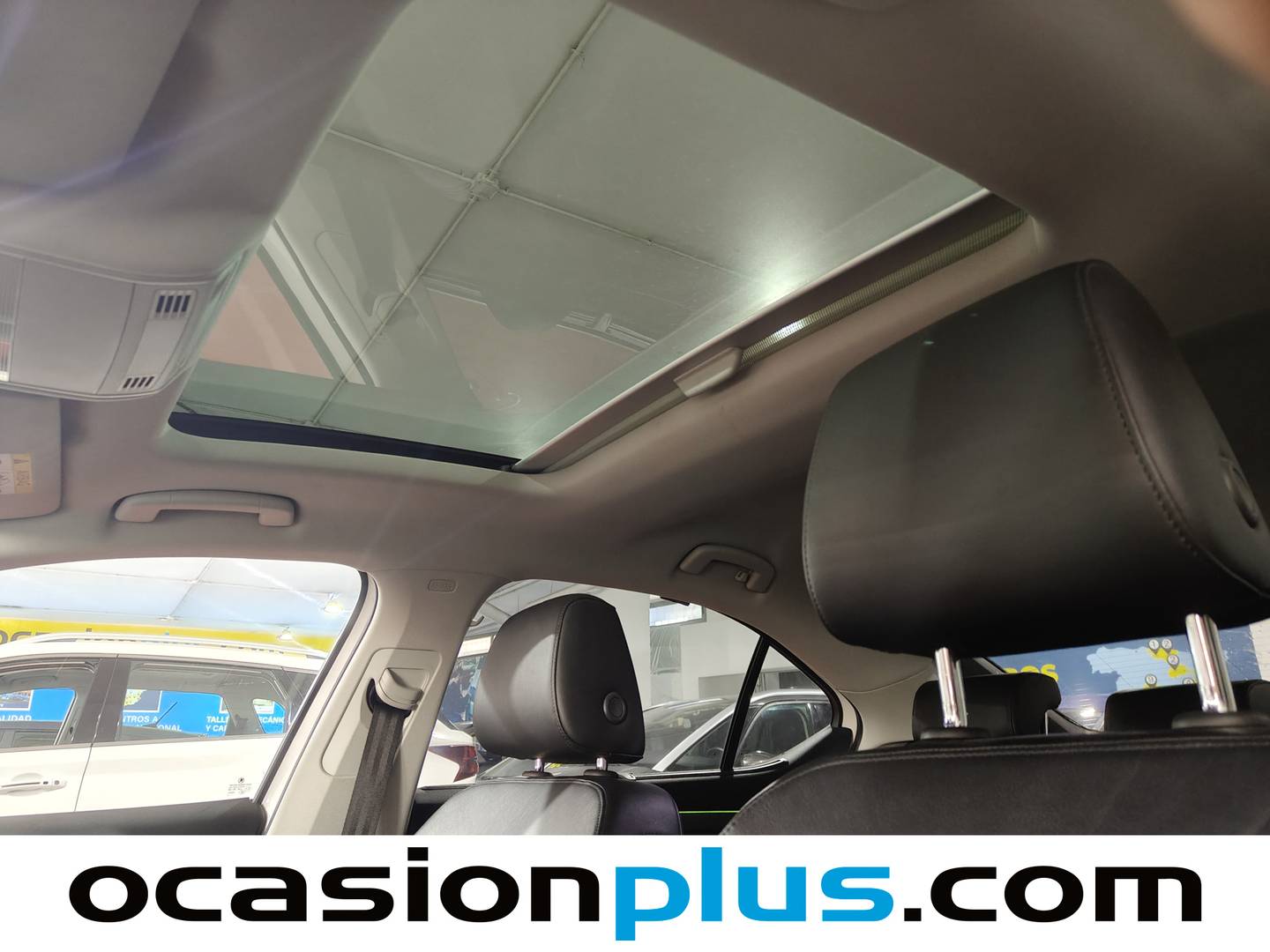 Extras y acabados del Skoda Superb Skoda Superb 2.0 TDI Style (150 CV)