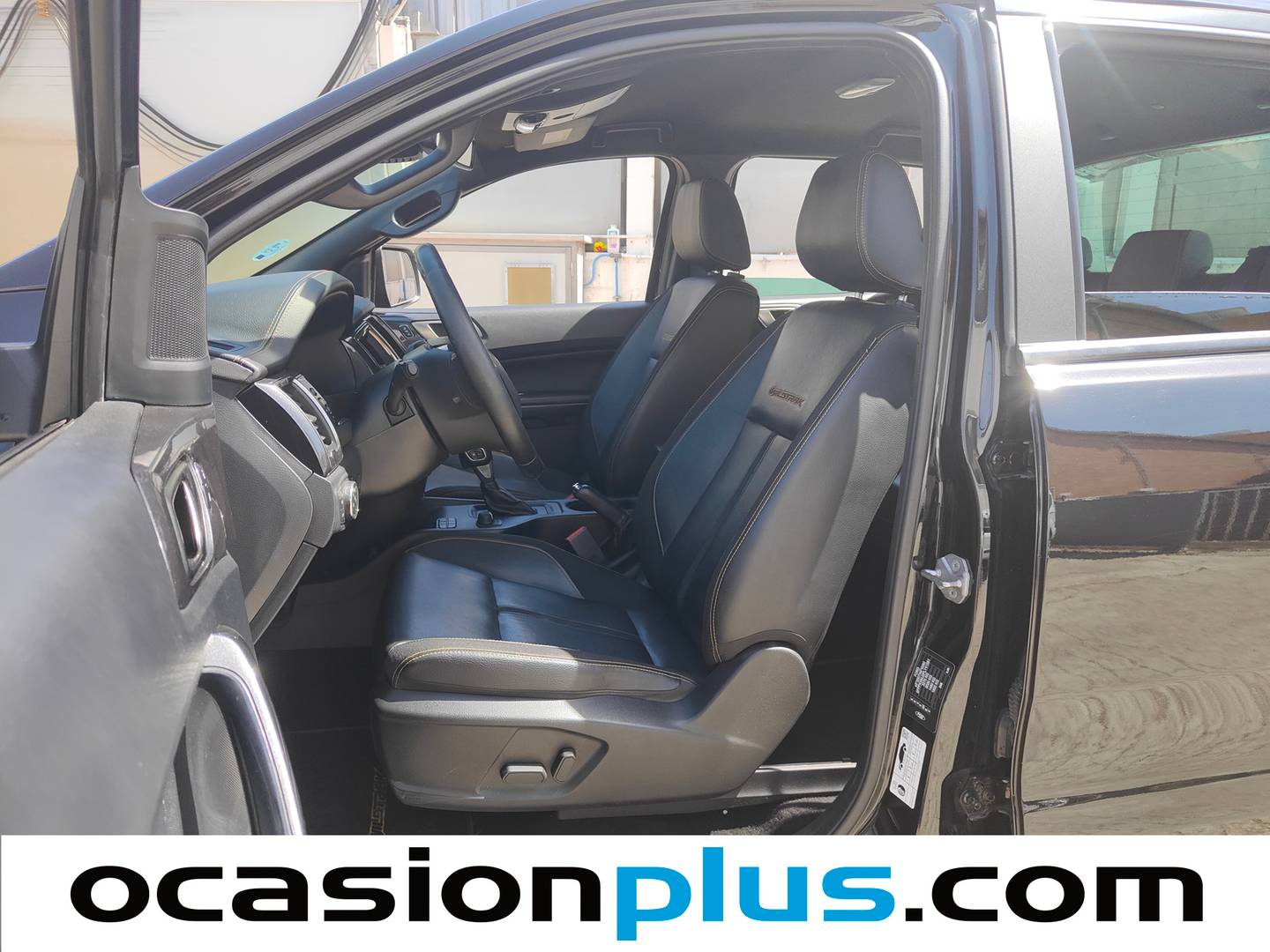 Foto asientos delanteros Ford Ranger Ford Ranger Pickup 2.0 TDCI Doble Cabina Wildtrack 4x4 AT (213 CV)