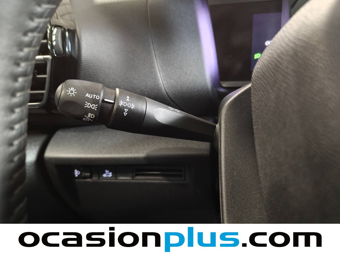 Foto Citroën C4 X Citroen C4 X BlueHDi 130 S&S Plus EAT8 (131 CV)