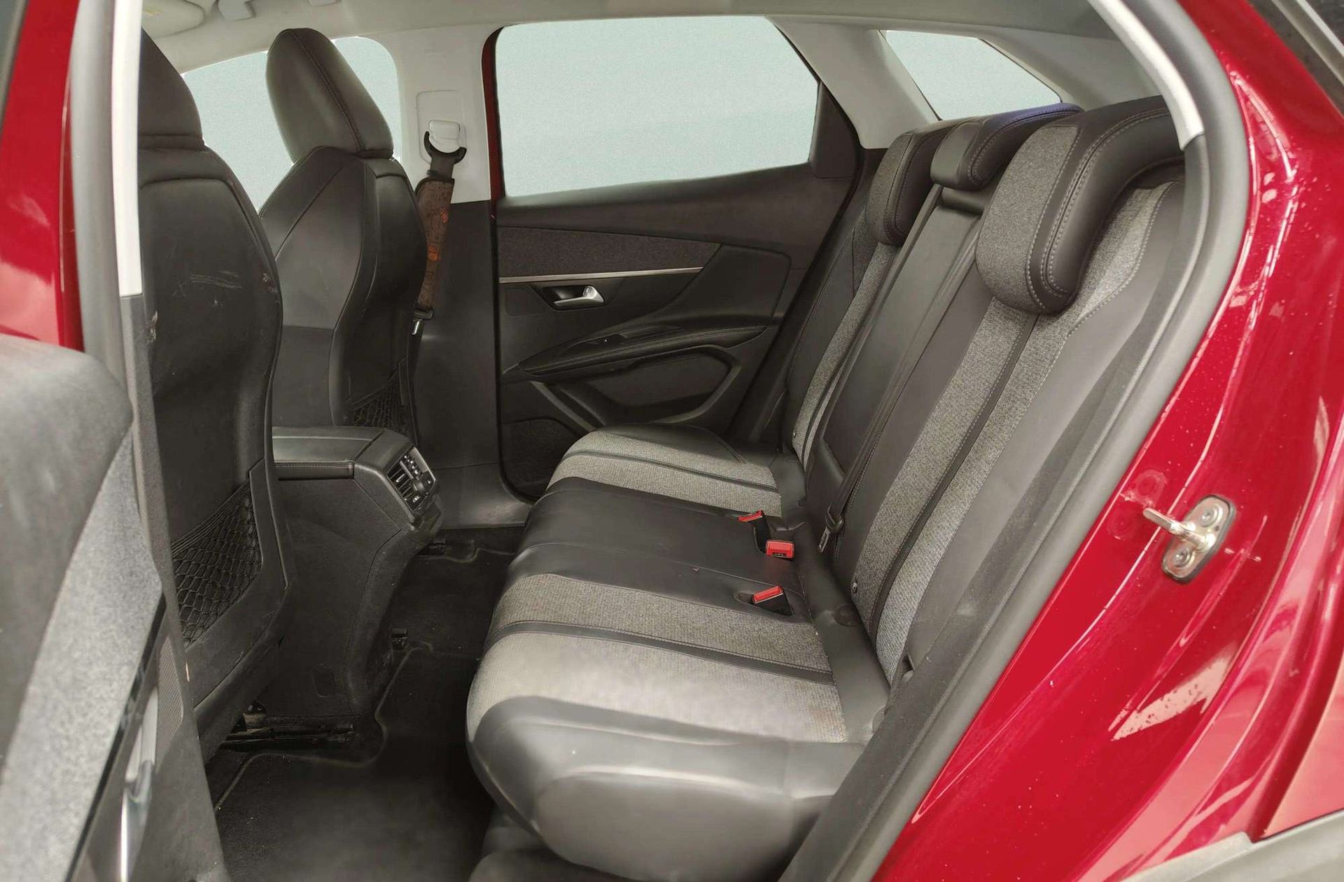 Peugeot 3008 PureTech 130 Allure EAT6 - foto 14