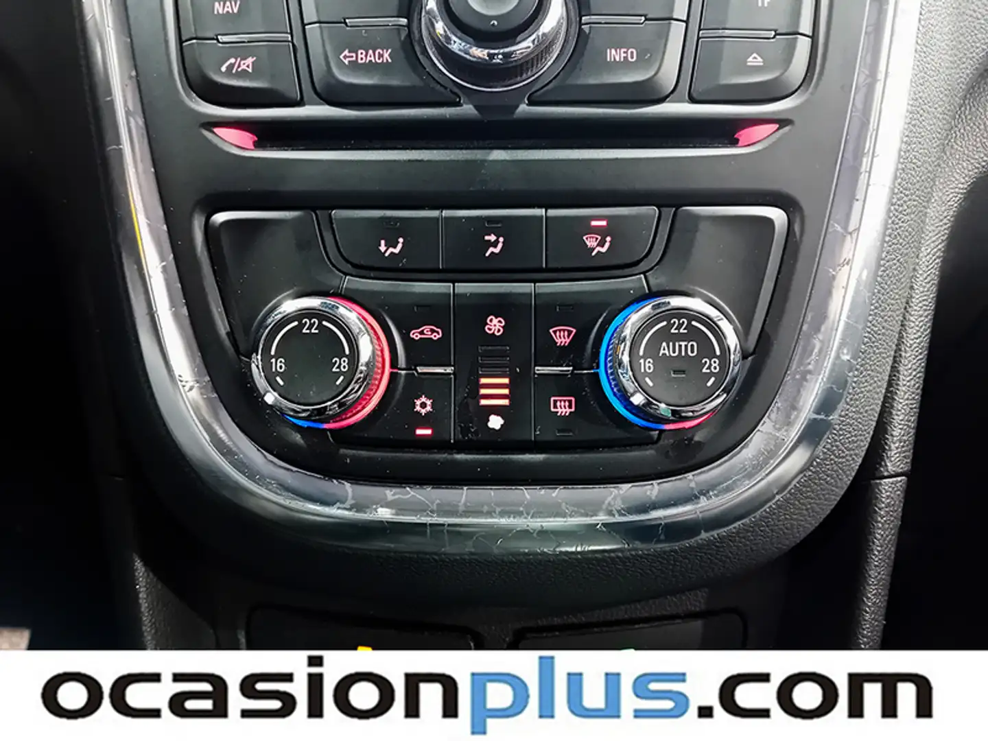 Foto Opel Mokka Opel Mokka 1.6 CDTI S&S Excellence 4x2 (136 CV)