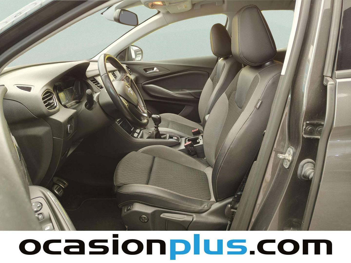 Foto asientos delanteros Opel Grandland X Opel Grandland X 1.5 CDTi 120 Aniversario (130 CV)