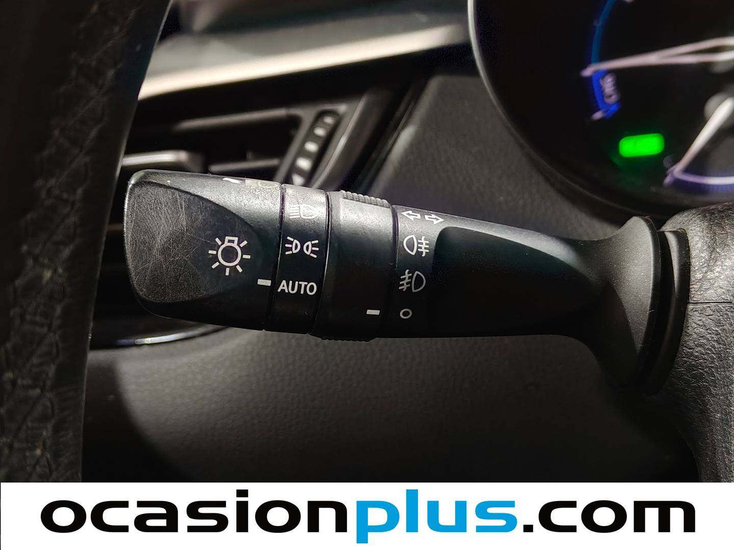 Acabados Toyota C-HR Toyota C-HR 1.8 125H Advance (122 CV)